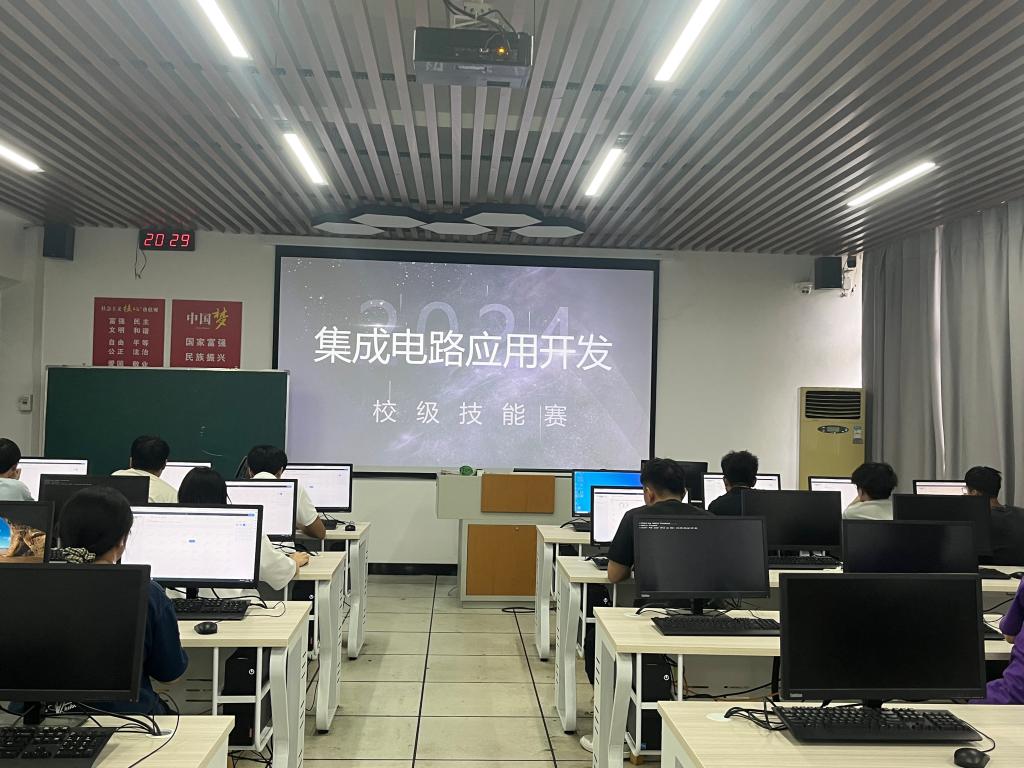 技能竞赛展风采，技术创新育英才——智能工程学院成功举办四大赛项决赛